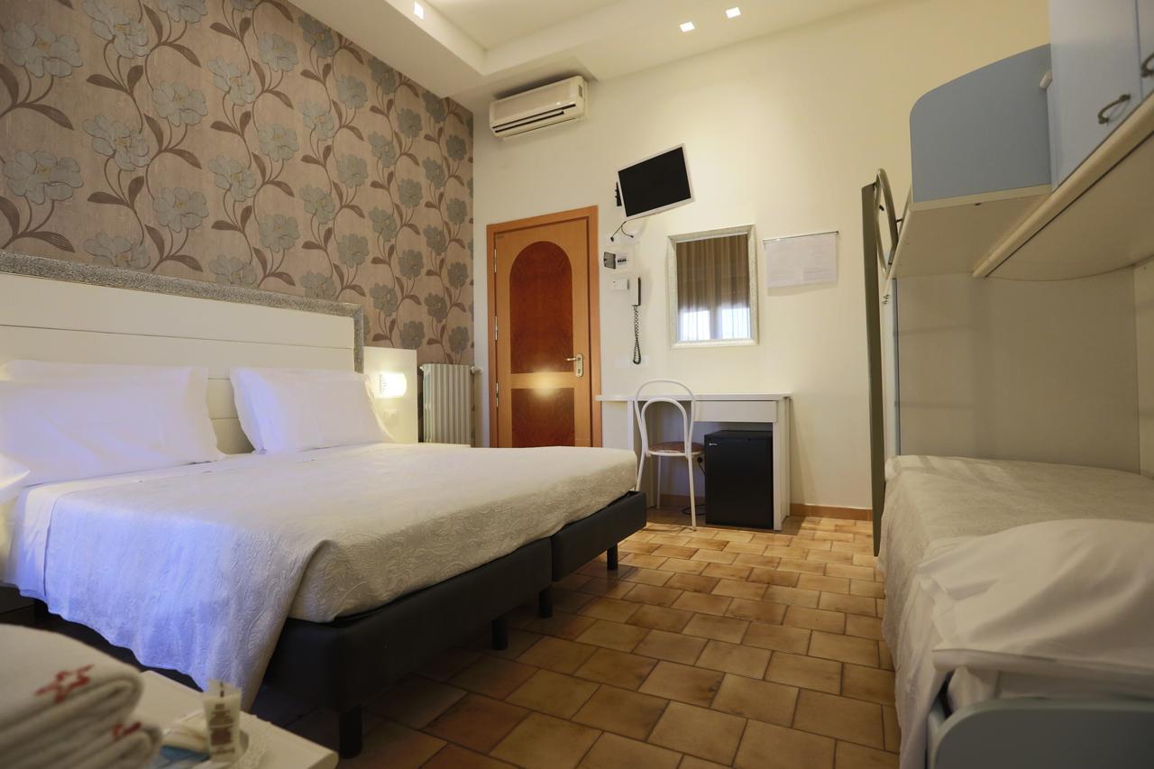 Elisabetta Hotel Cesenatico Exteriör bild
