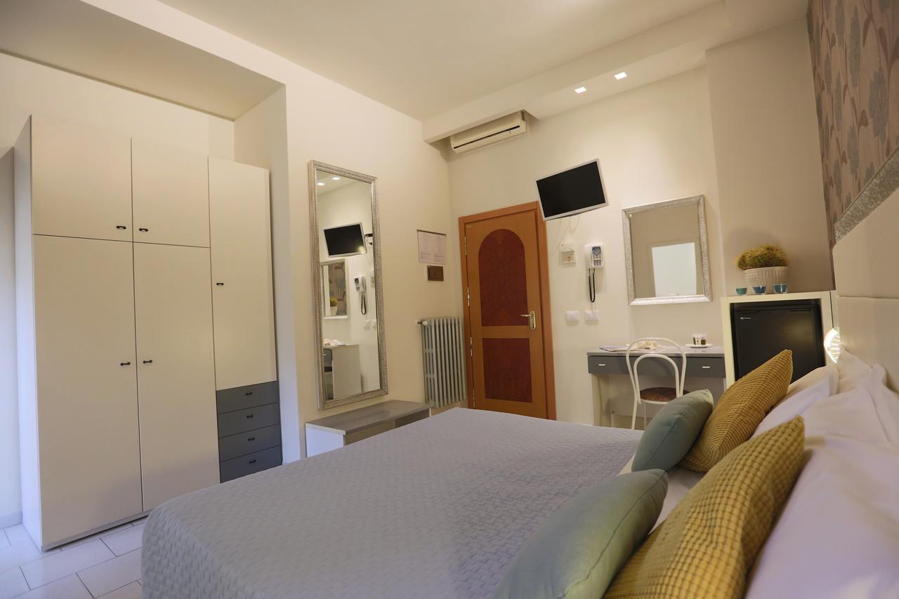 Elisabetta Hotel Cesenatico Exteriör bild