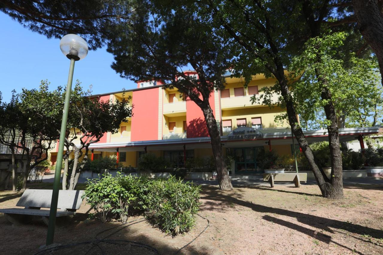 Elisabetta Hotel Cesenatico Exteriör bild