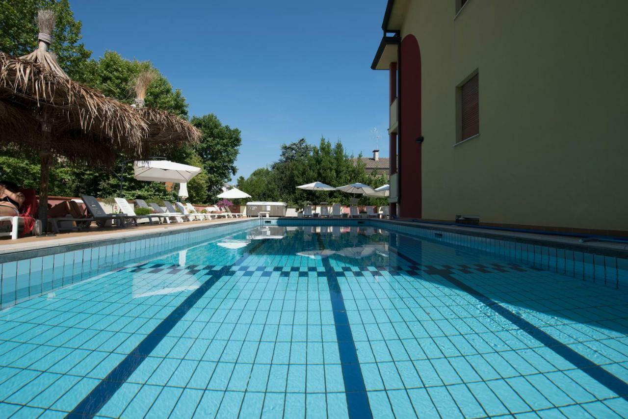 Elisabetta Hotel Cesenatico Exteriör bild